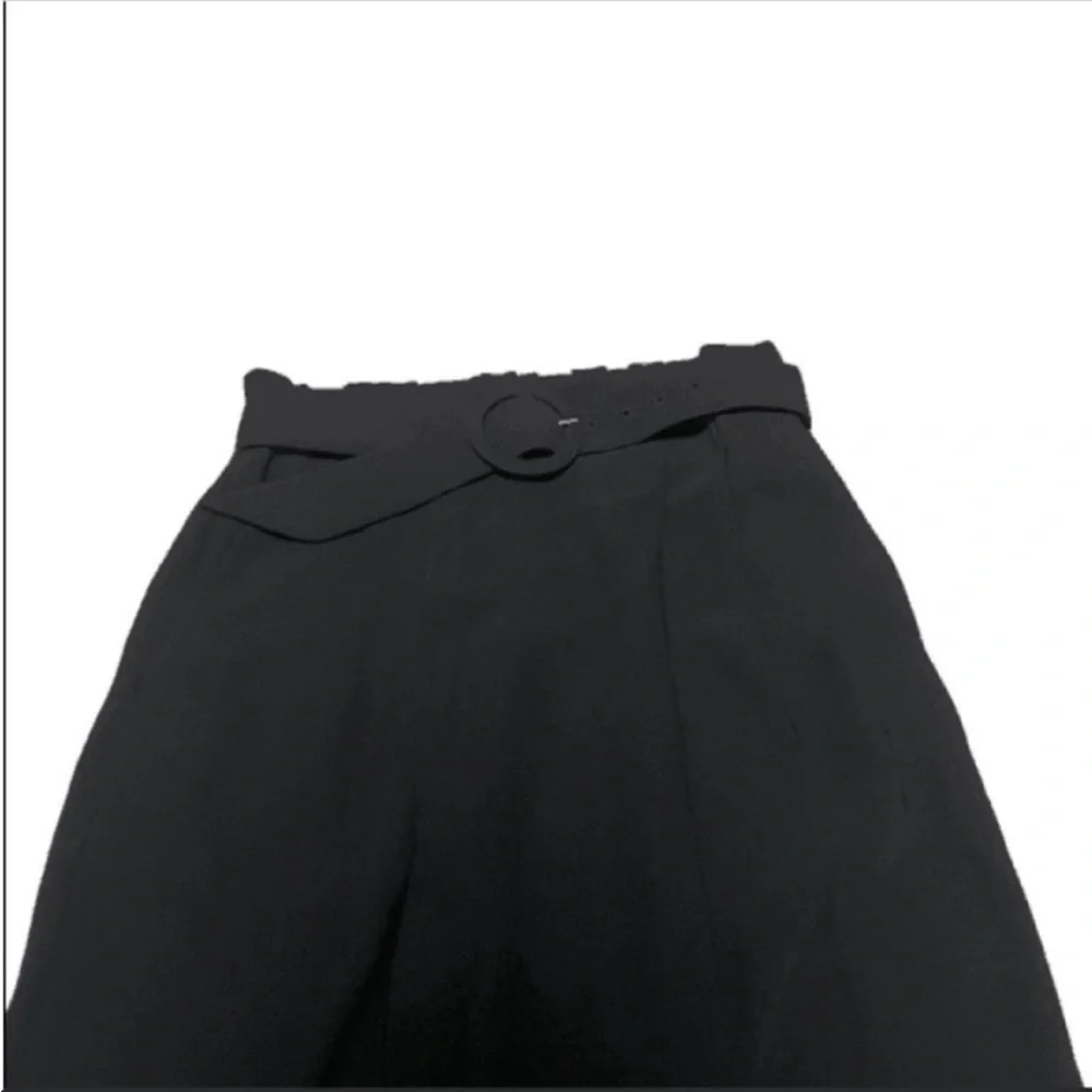 NWT H&M A-line black belted elastic waist pull on skirt with pockets. Size 6